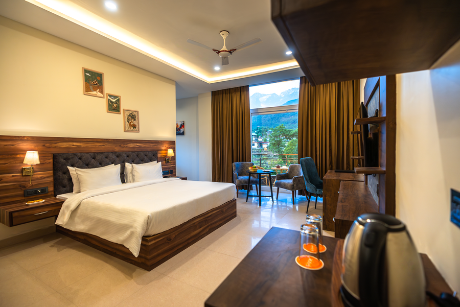 aotel by clarks inn palampur