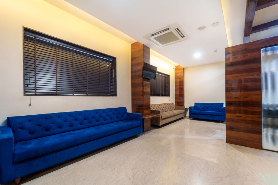 hotel high rise regency