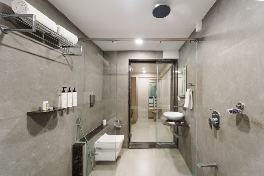 hotel high rise regency