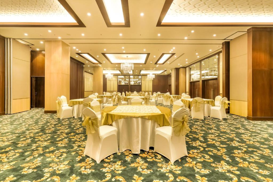 lemon tree hotel aligarh