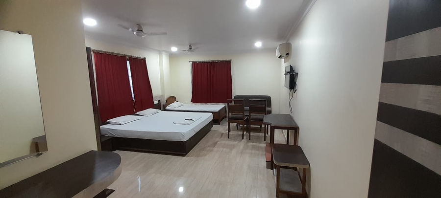 Hotel Gaya International,110, Laxman Sahay Lane Road, Opposite, Station Rd, Gol Bagicha, Gaya, Gol Bagicha, Gaya, India, 823002,3 star