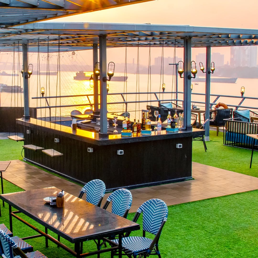 polo floatel kolkata