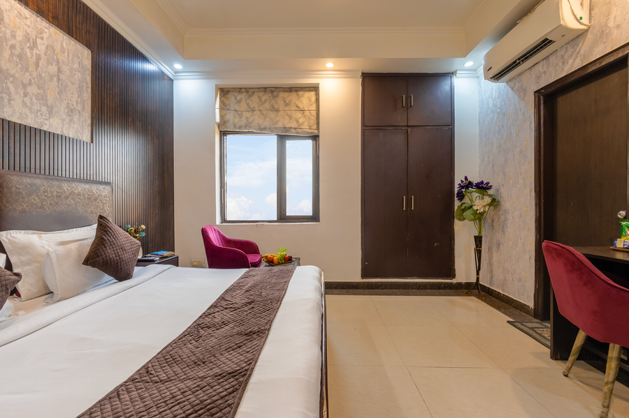 hotel diamond stays