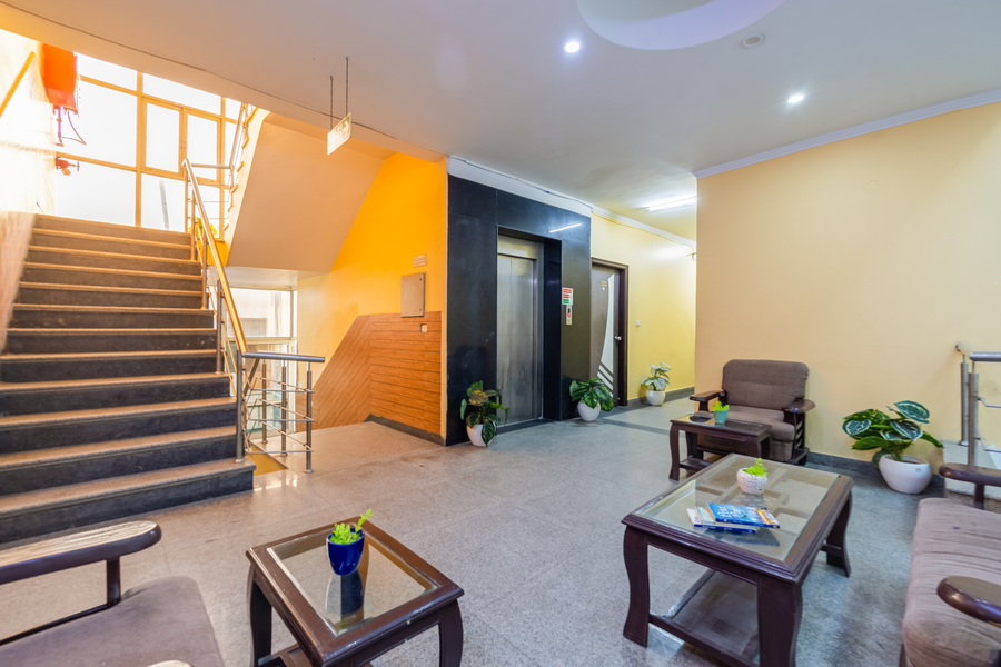 Hotel Diamond Stays,Sector 52 Noida,3 star