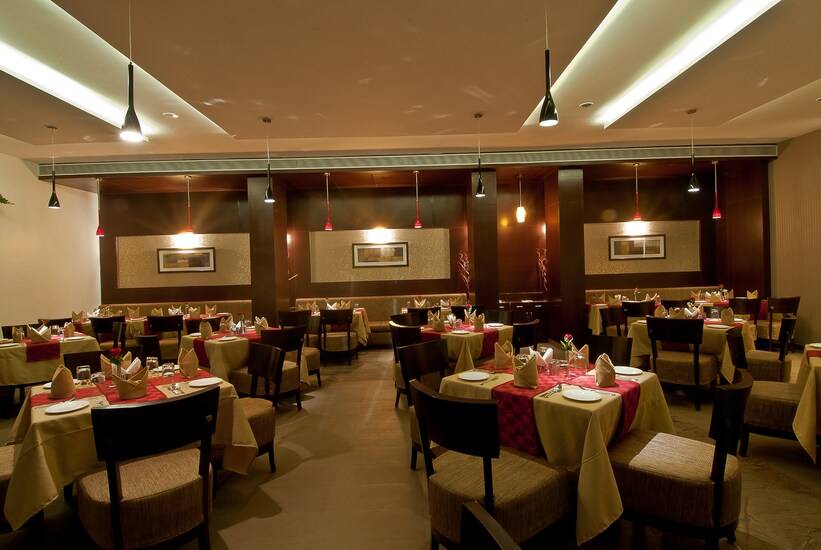 Hotel Imperial Grand,Jabsinghpura Marg,4 star