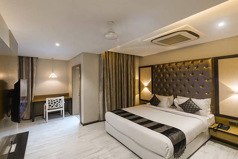 Hotel Imperial Grand,Jabsinghpura Marg,4 star