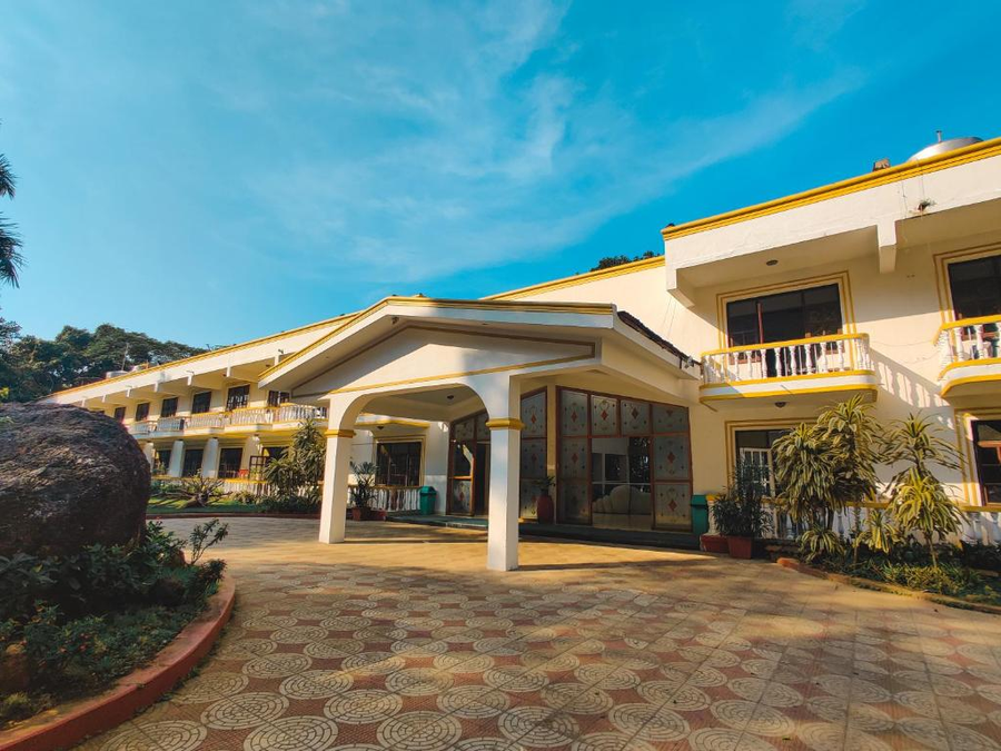 bambolim beach resort