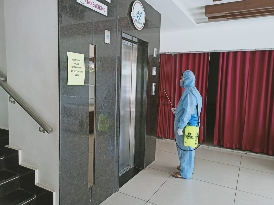 Hotel Midtown, Fatehgunj, Vadodara>>3.8 Km From Vadodara Airport ,3 star