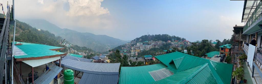 Kalsang Guest House,Dharamkot Road,2 star