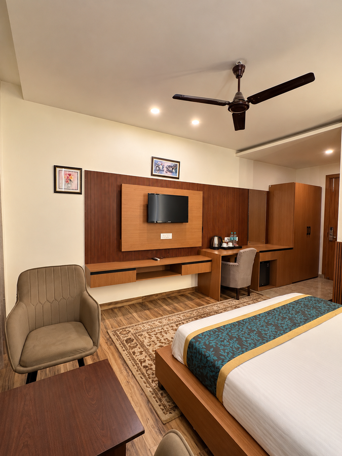 hotel the vaikunth