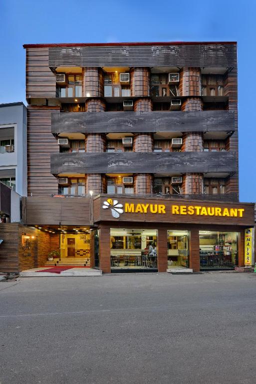 hotel mayur by roomsinc