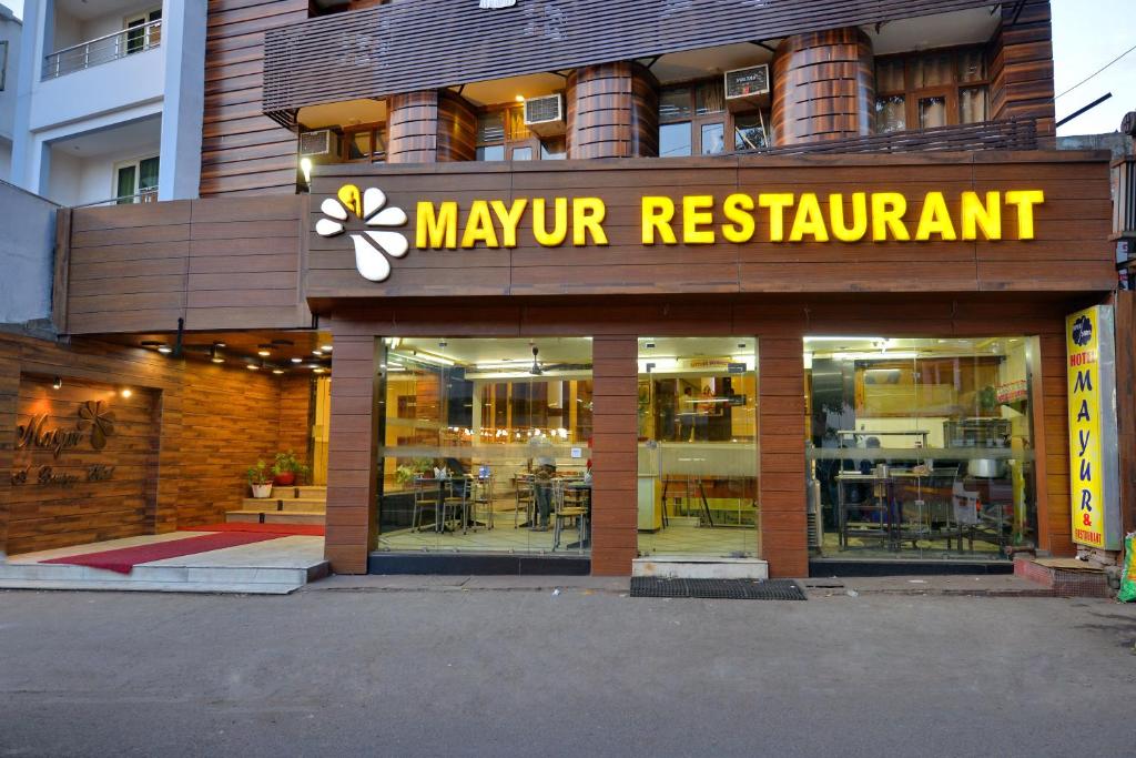 hotel mayur by roomsinc