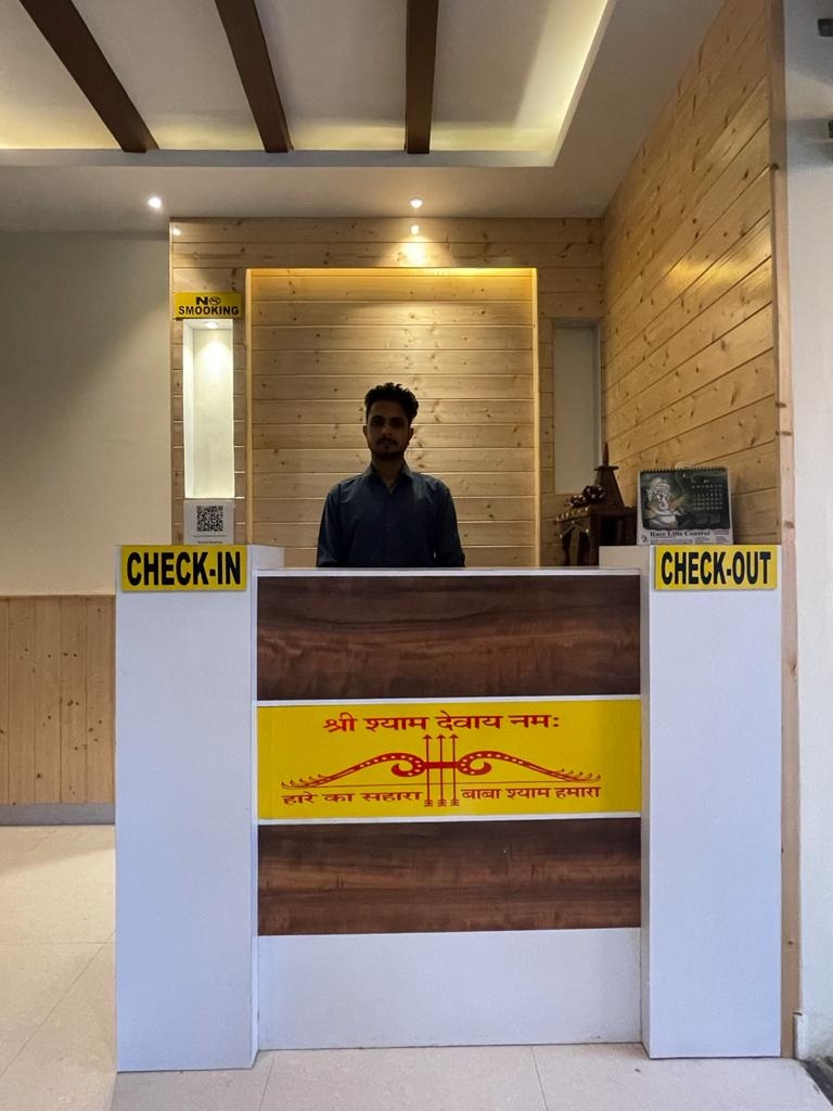aarti villa hotel