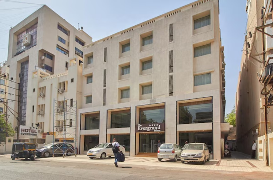 The Evergrand Palace,Gujarat>>Rajkot,4 star