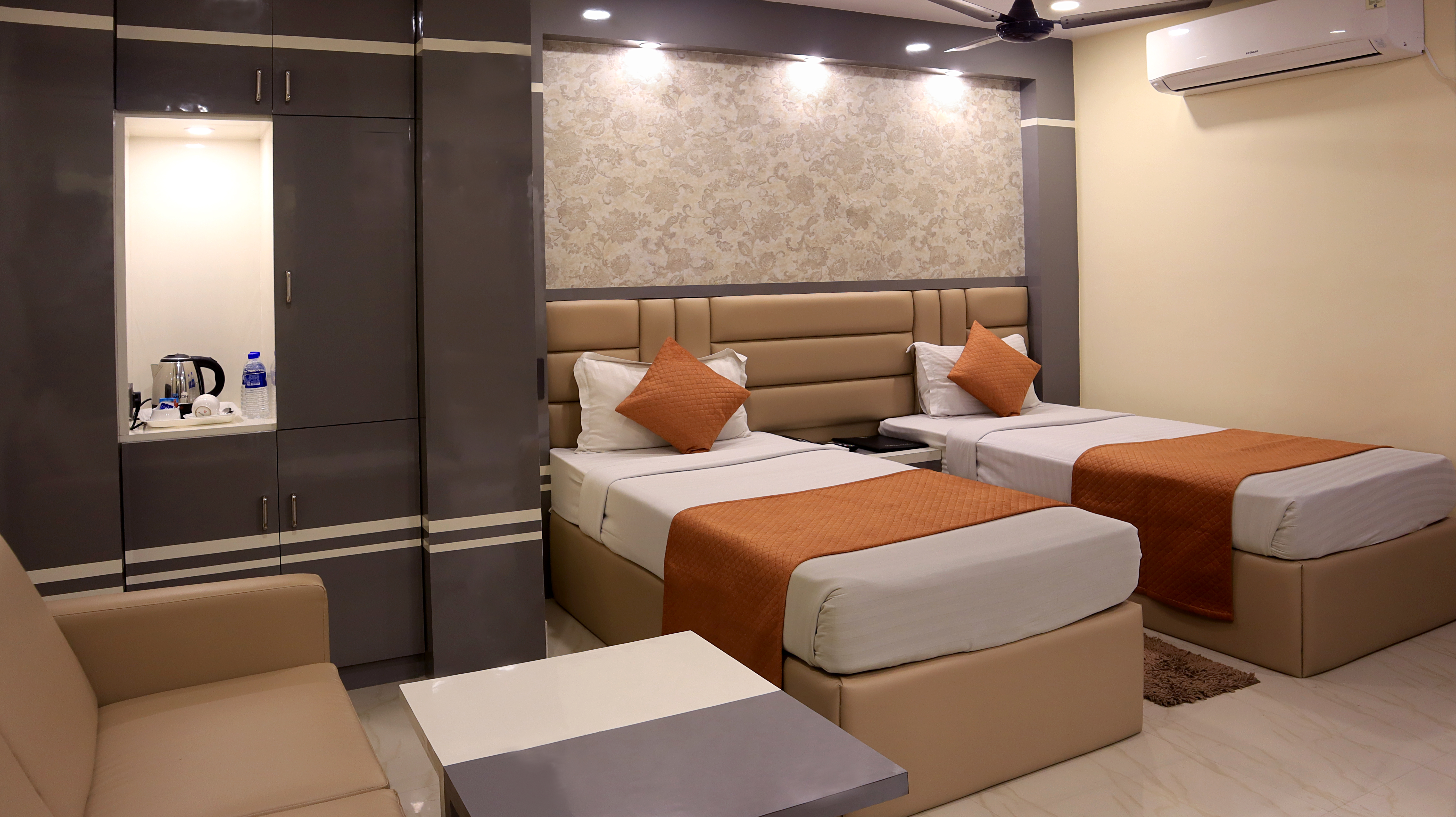 hotel executive tower