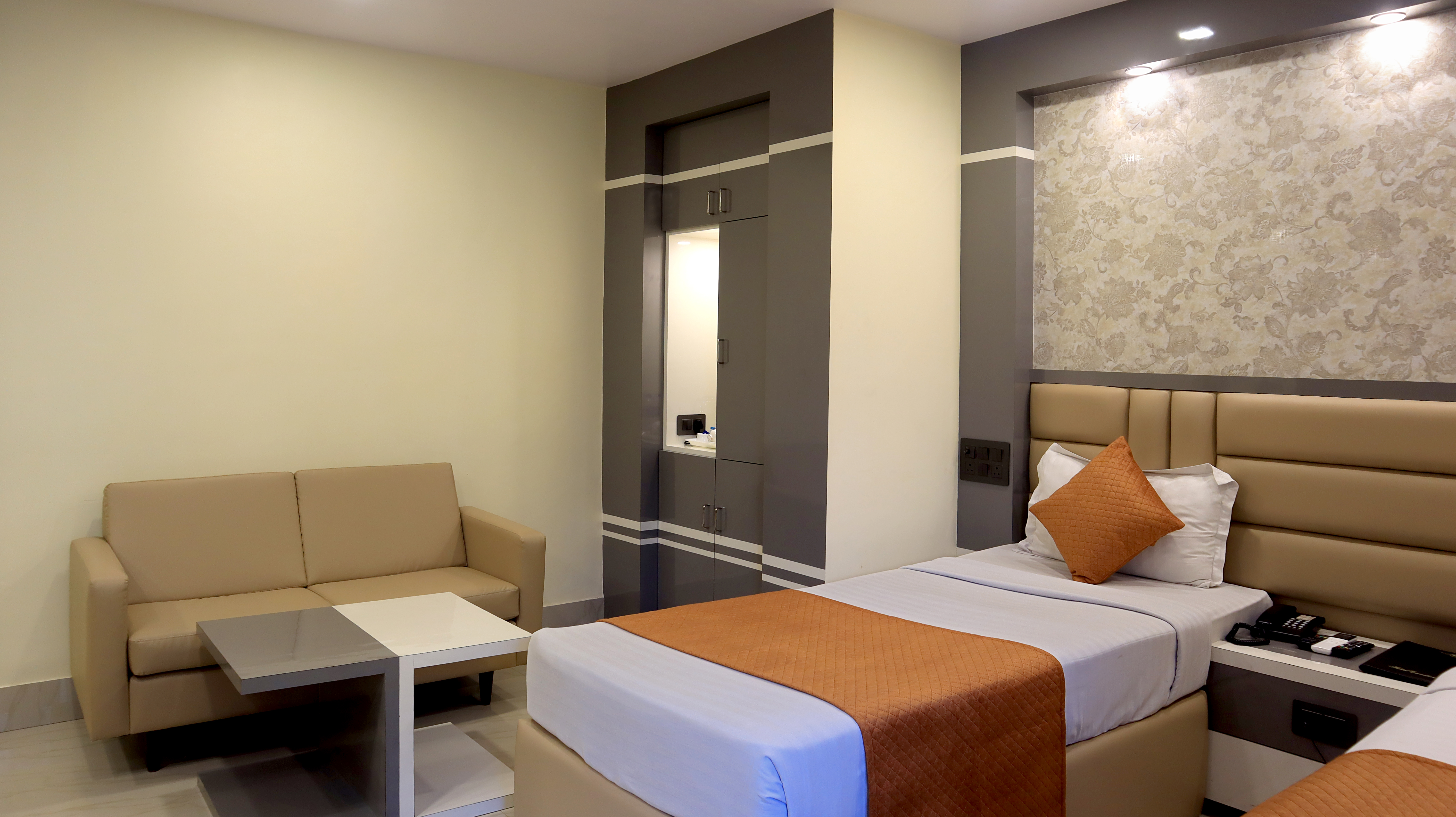 hotel executive tower