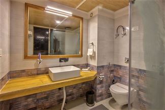 snow peak retreat and cottage