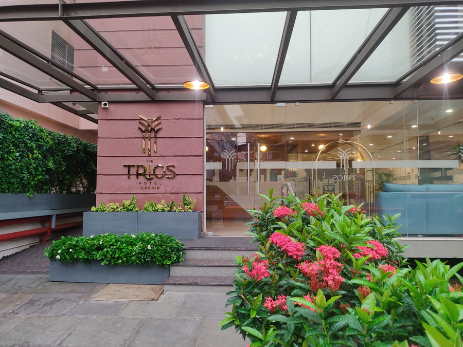 The Trios Hotel,Shenoys,3 star