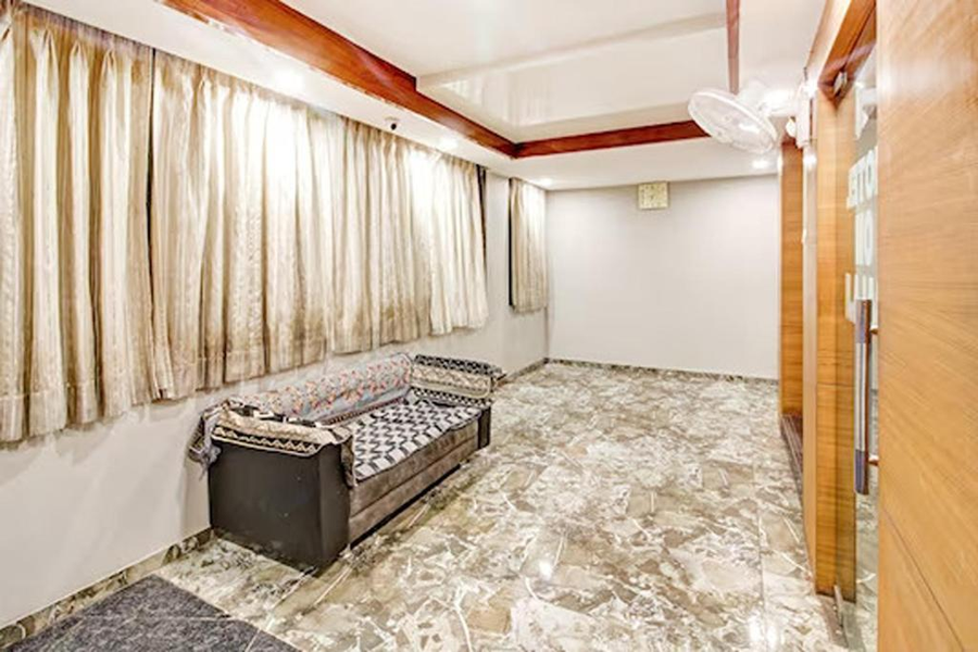 hotel om balaji