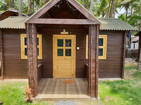 The Cool Huts,Mandrem>>Goa,3 star
