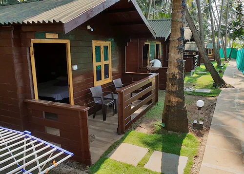 The Cool Huts,Mandrem>>Goa,3 star