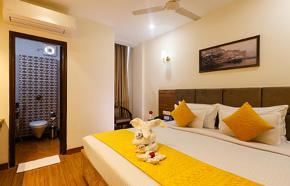 hotel dolphin international