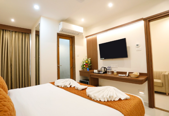 hotel dolphin international