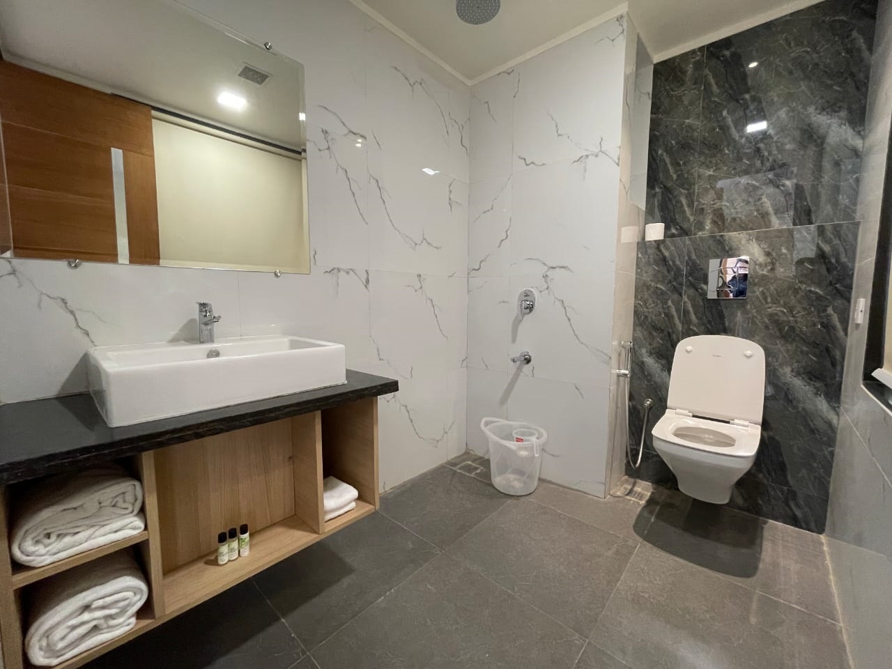 villa le palms a luxury resort in udaipur