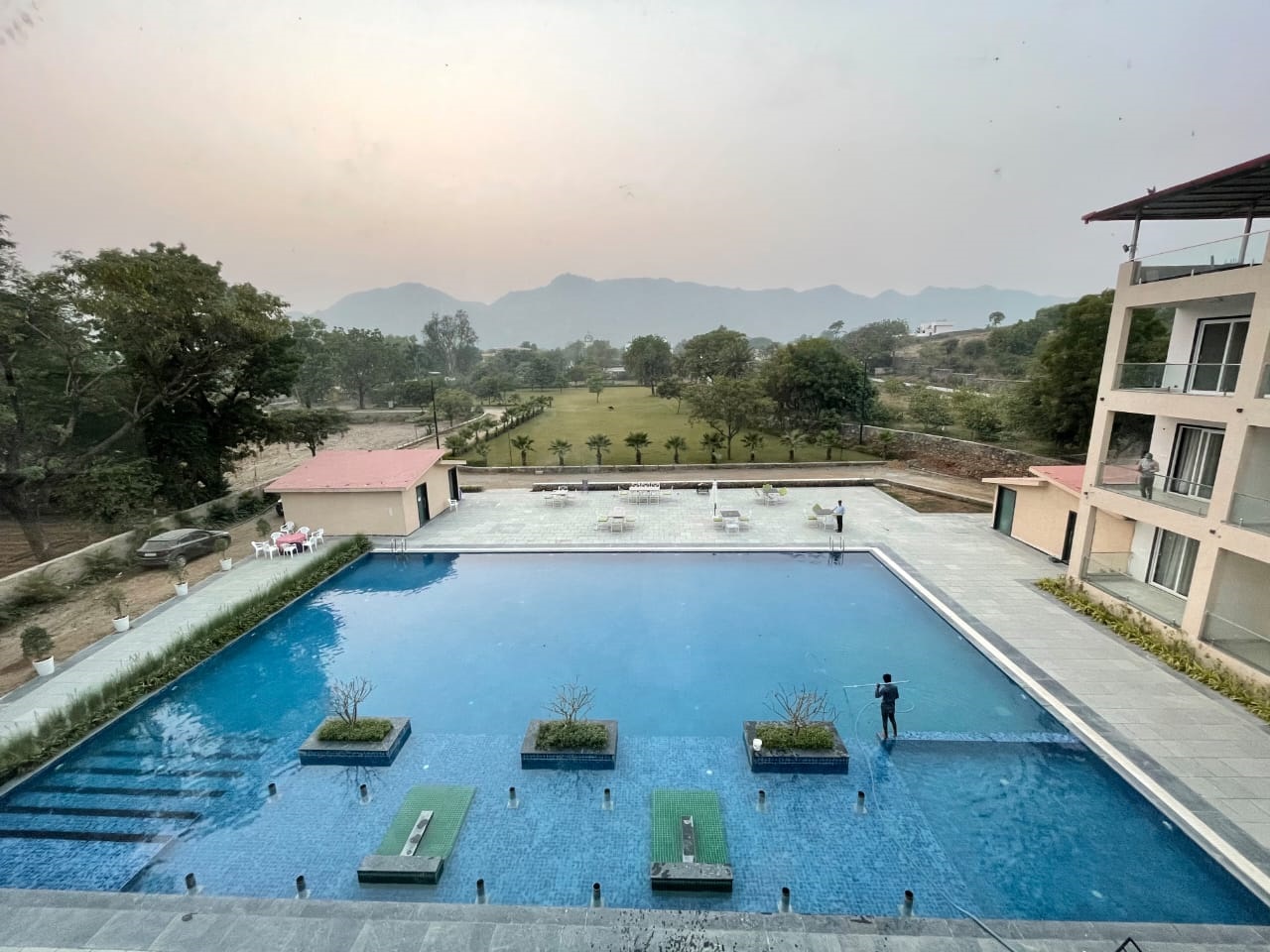 villa le palms a luxury resort in udaipur