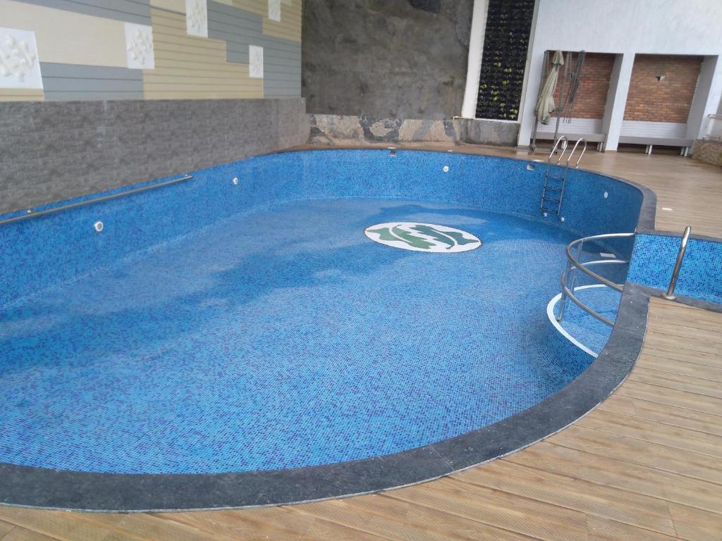 aarian woods boutique resort