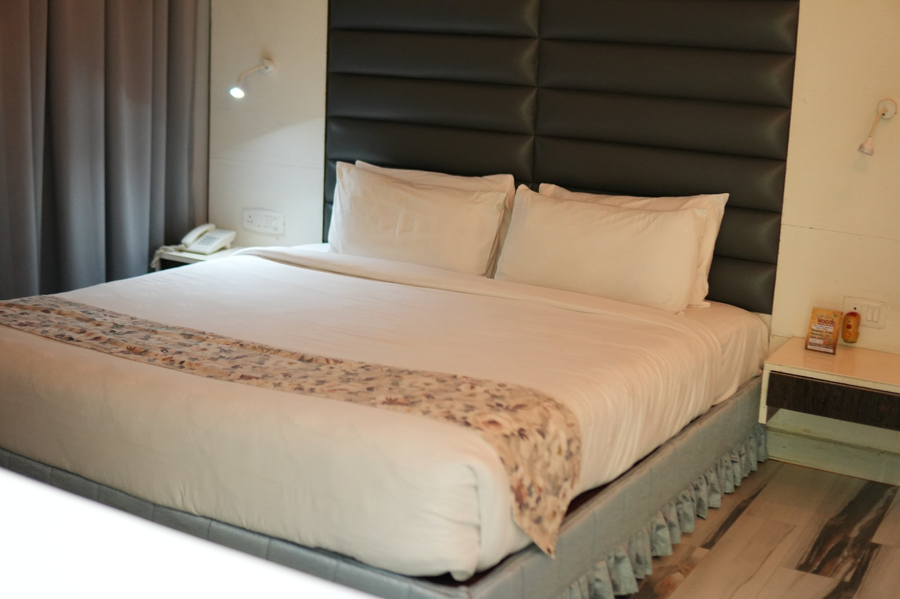 aarian woods boutique resort