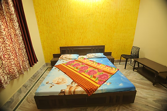 Hotel Madhusudan,Laxman Jhula,3 star