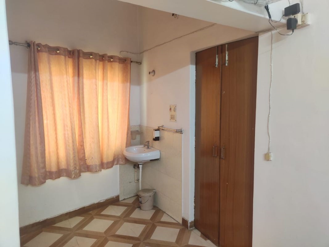 kesher paying guest house