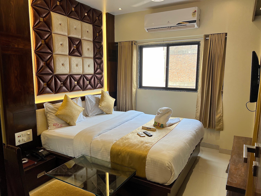 Hotel Rest Inn,Gujarat>>Surat,3 star