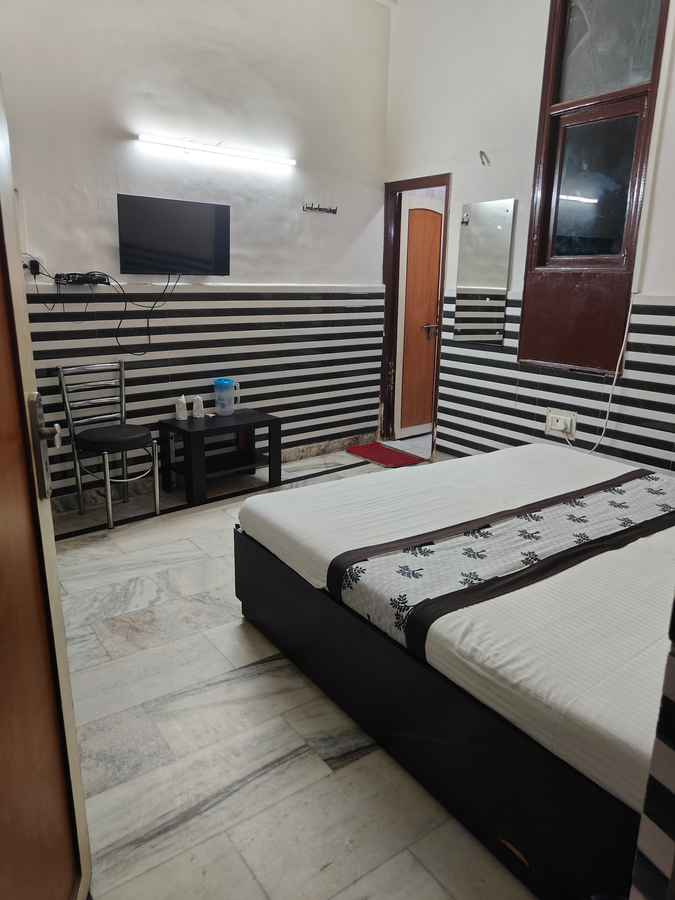 hotel sarwan