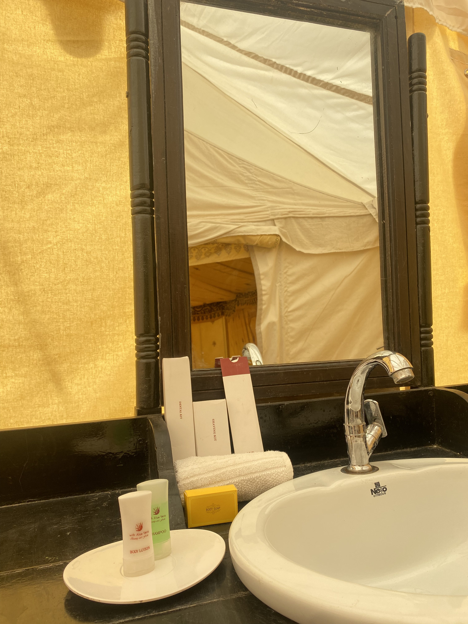 Royal Golden Camp,Kanoi,3 star