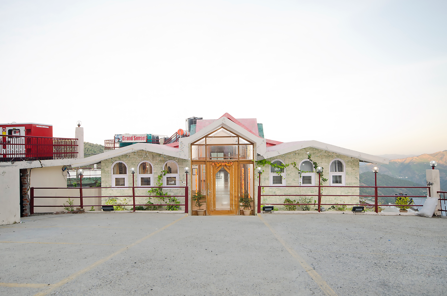 hotel grand sunset