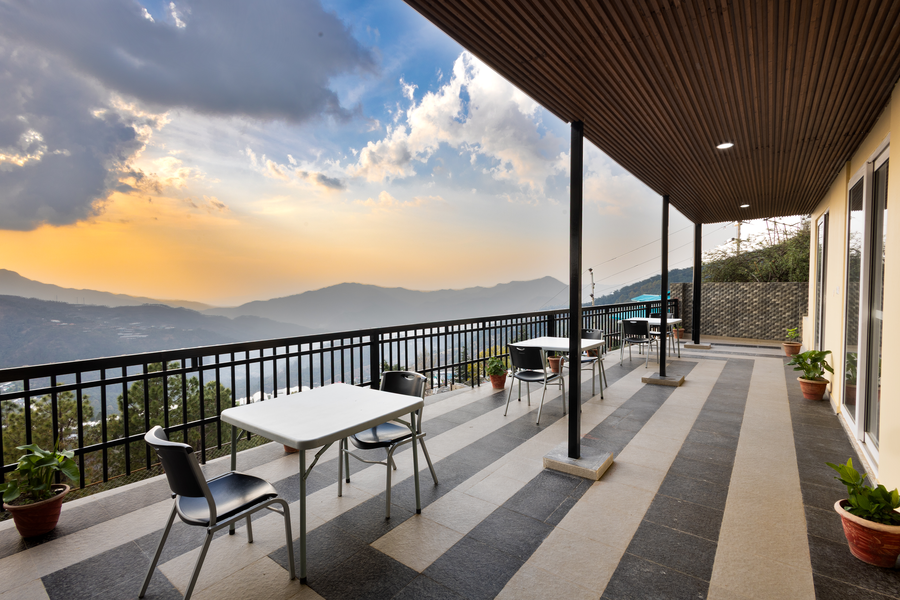 hotel grand sunset