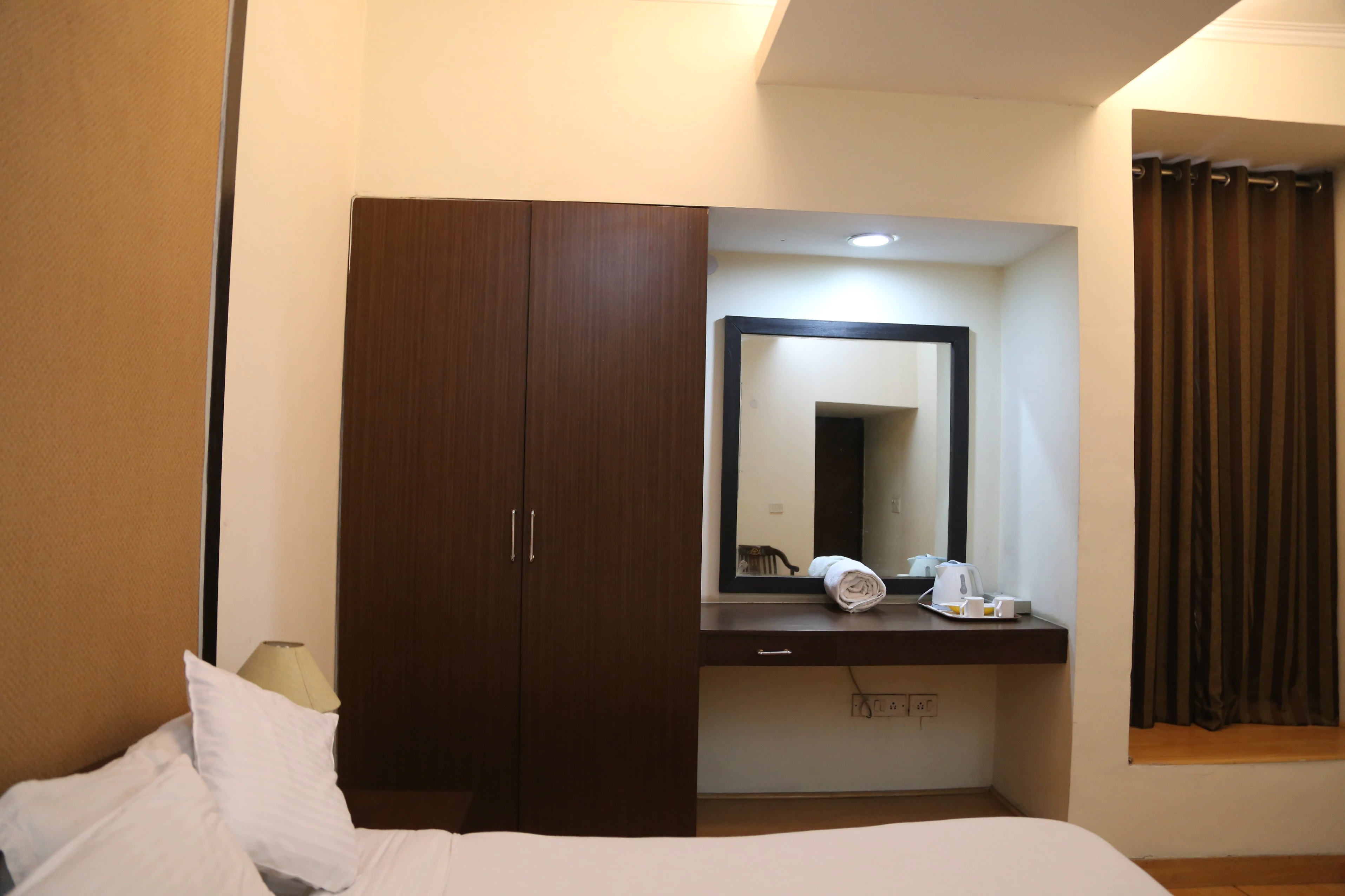 hotel shyama international