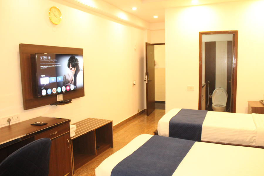 hotel shyama international