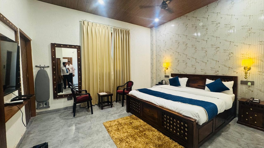 hotel shivjot