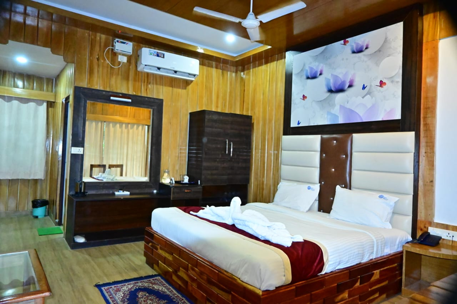 reef valley resort