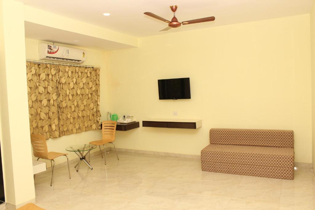 Sea Winds Hotel,Guhagar>>Chiplun,3 star