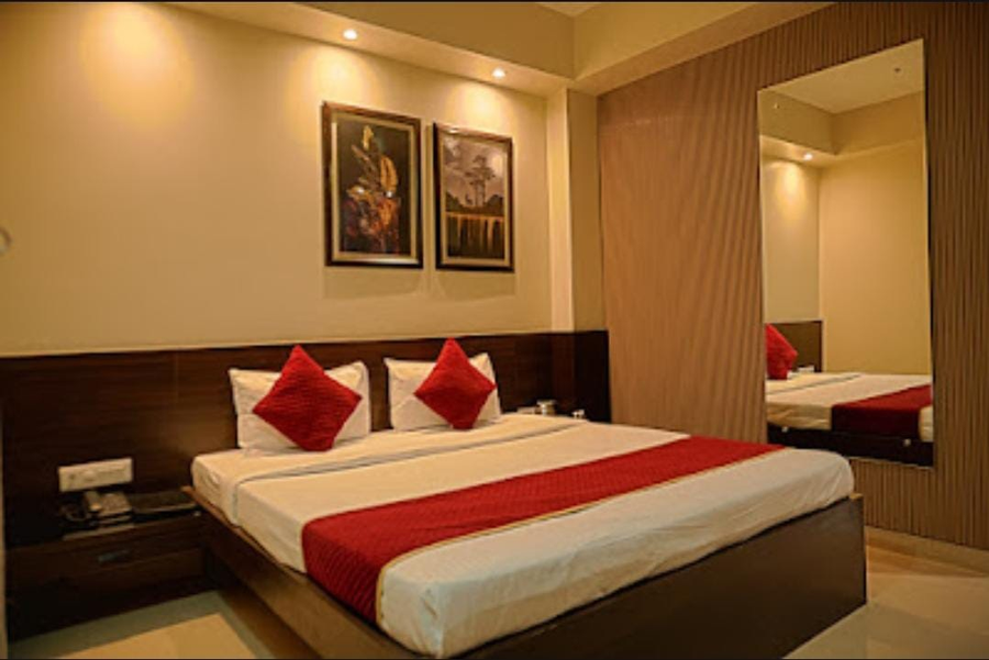 hotel shelter