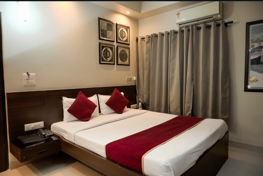 hotel shelter