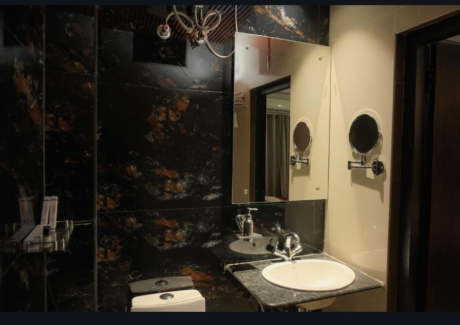 hotel shelter