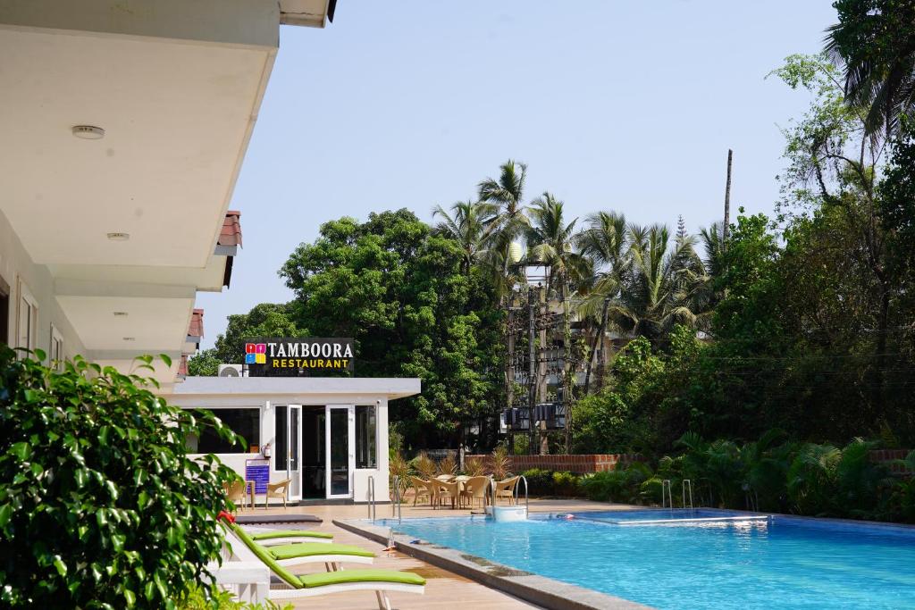 Golden Sands Resort,Morjim>>Goa,3 star