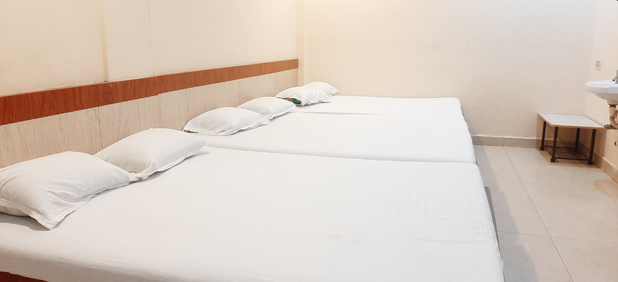 hotel dwarka nilayam