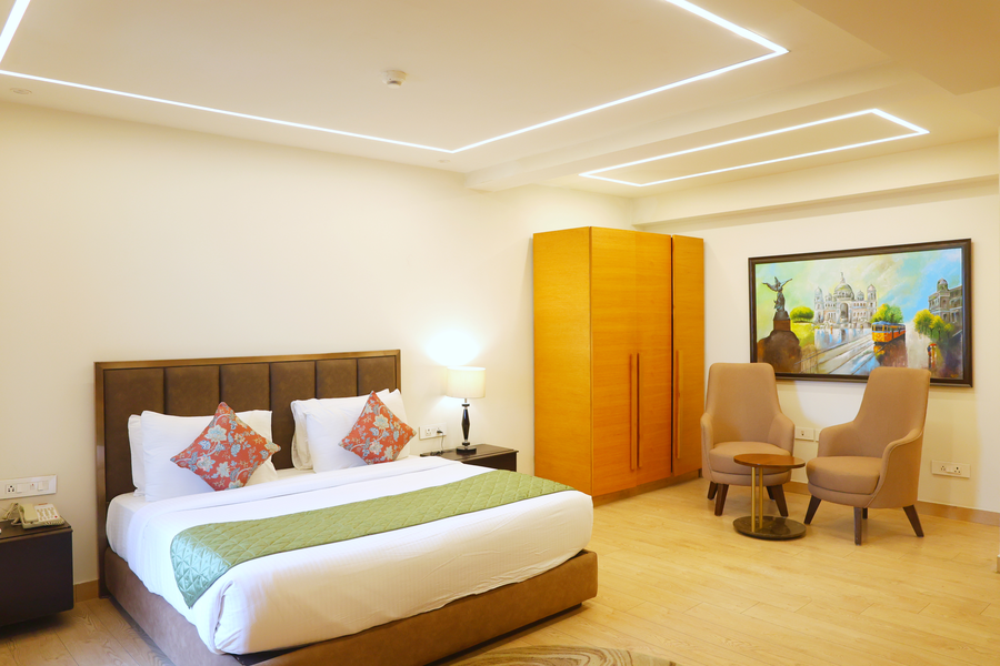 hotel saket 27