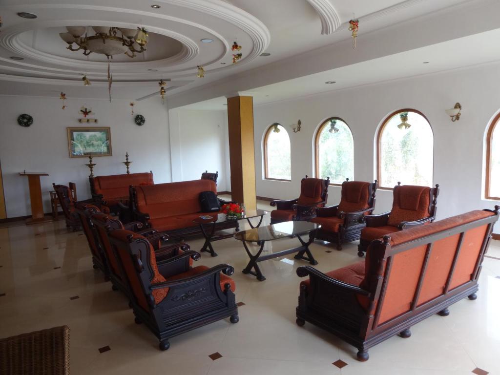 Hotel Lakeview,Central Ooty,3 star